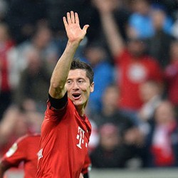 LewanGOALski: 9 Menit, 9 Sentuhan, 7 Tembakan, 5 Gol