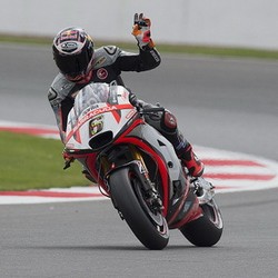 Bradl Tetap di Aprilia Musim Depan