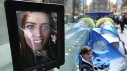 Robot Ikut Antri iPhone 6S