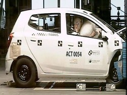 Hasil Uji Tabrak: Agya-Ayla 4 Bintang, Datsun GO Airbag 2 Bintang