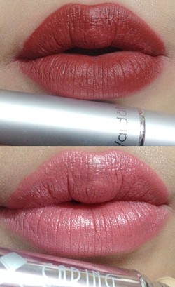 Mencoba 7 Lipstik Lokal Bertekstur Matte, Wardah Hingga Purbasari