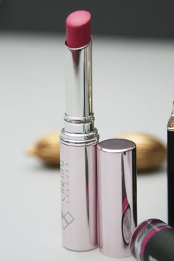 Walau Jadi Tren, Lipstik Lokal Tetap Ada Kekurangannya. Ini Dia!