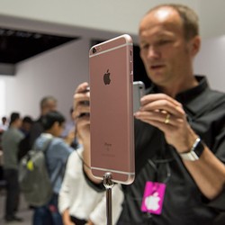 iPhone 6S Plus (Diklaim) Tak Mudah Bengkok