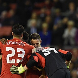 Ketika Si Merah Dicemooh Publik Anfield