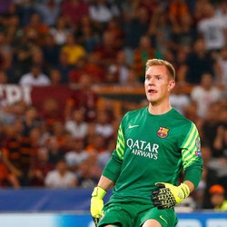 Ter Stegen Tak Manfaatkan Aji Mumpung