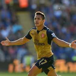 Sanchez Hat-trick, Arsenal Bungkam Leicester 5-2