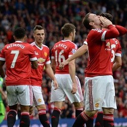 Tekuk Sunderland 3-0, MU Puncaki Klasemen
