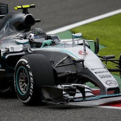 Rosberg Pole, Mercedes Start 1-2