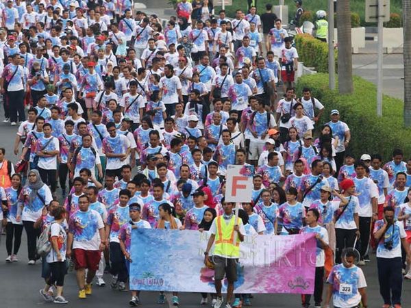 3500 Karyawan Ikuti Jalan Sehat APG