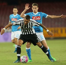 Juventus Takluk di Kandang Napoli