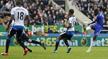 Ramires dan Willian Selamatkan Chelsea dari Kekalahan