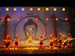 Teater Koma Pentaskan Inspektur Jenderal November