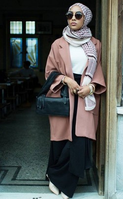 Cerita Model Berhijab yang Dapat Pelayanan Eksklusif di Pemotretan H&M