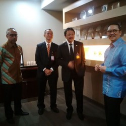 Pasar Sepi, Transaksi Harian Mandiri Sekuritas Merosot 30% Jadi Rp 350 M