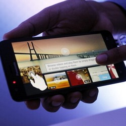 Panasonic Targetkan Rp 28 Triliun dari Smartphone