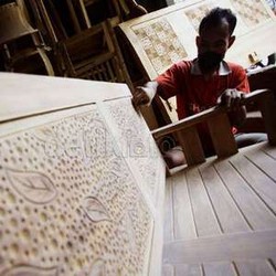 Perusahaan Mebel Rumahkan 16.000 Karyawan