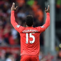 Carragher: Cuma Aguero yang Lebih Baik daripada Sturridge