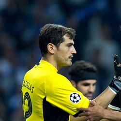 Setelah Jabat Tangan, Mourinho Nantikan Casillas di London