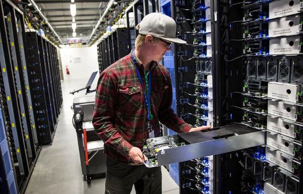 Data Center Raksasa Facebook di Dekat Kutub Utara