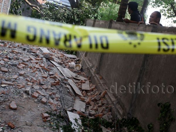 Bangunan Puskesmas Tanjung Priok Roboh