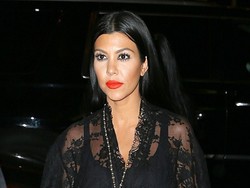 Kourtney Kardashian Masih Rahasiakan Perubahan Caitlyn Jenner dari Anaknya