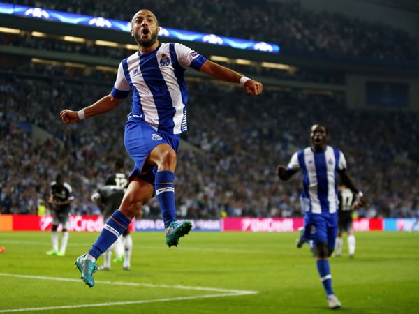 Porto Tundukkan Chelsea 2-1