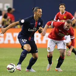 Ibrahimovic: Rooney yang Kerja Keras, Ronaldo yang Dapat Pengakuan