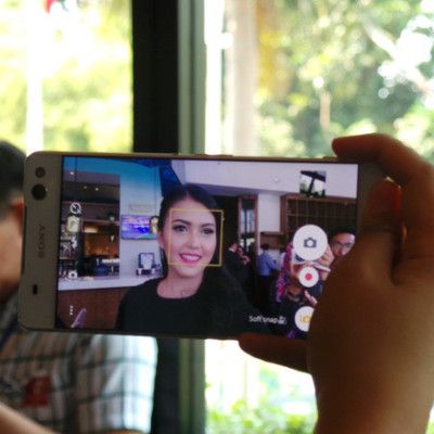 Sony Xperia M5 & C5 Ultra Bidik Penggila Selfie