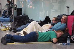 Terjebak di Bandara, Kesal, Kesal, Kesal!