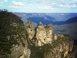 Konon, 3 Tebing di Australia Ini Jelmaan Gadis Cantik
