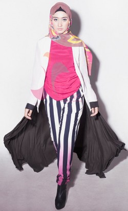 Cerita Dian Pelangi yang Dimarahi karena Potong Kain Batik Usia 100 Tahun