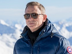 Penerus James Bond Bermunculan, Daniel Craig Tak Mau Diganti