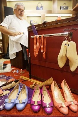 Rumitnya Pembuatan Sepatu Salvatore Ferragamo, Harus Melalui 184 Tahap