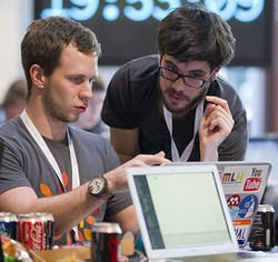 Dolar Tinggi, Pengadaan TI Mesti Diakali