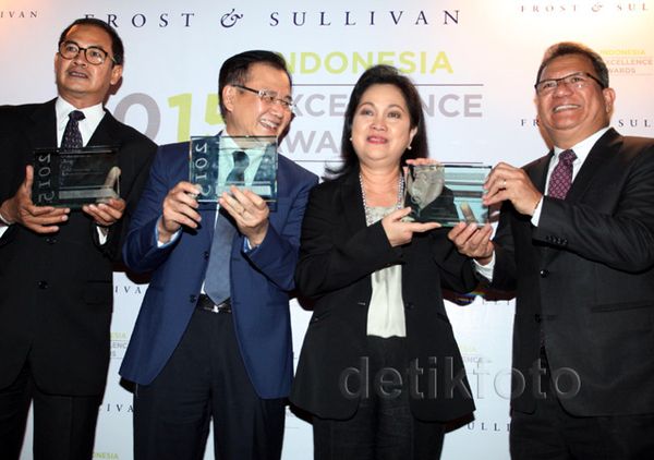 Penyerahan Penghargaan Frost & Sullivan Excellence 2015