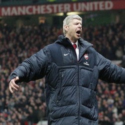 19 Tahun Wenger Melawan Manchester United