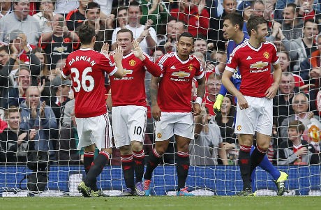 Demi Menegaskan Status Setan Merah sebagai Pemuncak Klasemen