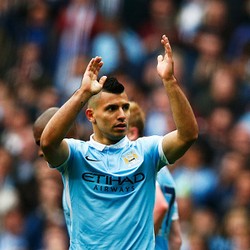 Aguero Akhiri Paceklik Gol dengan Gaya, Juga Berhak Masuk Daftar Istimewa