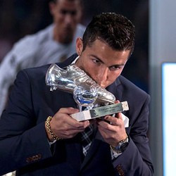 Pesta Kecil Madrid untuk Rayakan 324 Gol Ronaldo