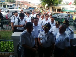 Akhir Pekan, Jonan Pantau Poyek Rel Ganda di Bekasi dan Maja