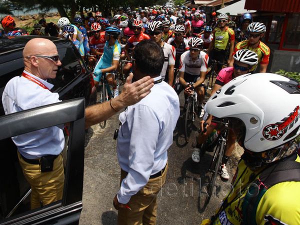 Miskomunikasi Berujung Masalah di Etape 1 Tour de Singkarak