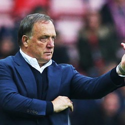 Advocaat Tinggalkan Sunderland