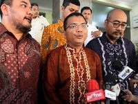 Denny Indrayana Datangi Bareskrim Polri