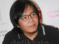 Ari Lasso Tampil Enerjik di Konser Dua Ruang