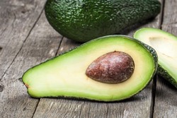 Biji Alpukat yang Kaya Nutrisi Bisa Diolah Jadi Smoothies