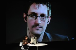 Edward Snowden Dibanjiri 47 GB Email