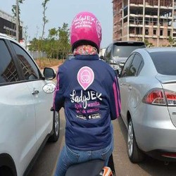 Pengemudi LadyJEK Tak Takut Hadapi Ojek Pangkalan