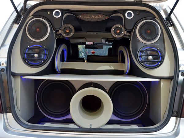 Nuansa Home Audio di Mobil
