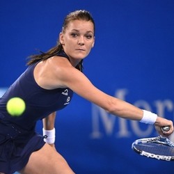 Radwanska Kerja Keras untuk Maju ke Babak Ketiga