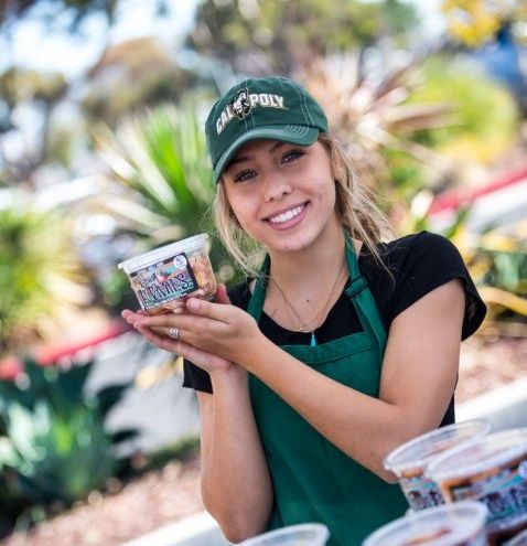 Saat Parkiran Kantor Facebook Berubah Jadi Pasar Tumpah